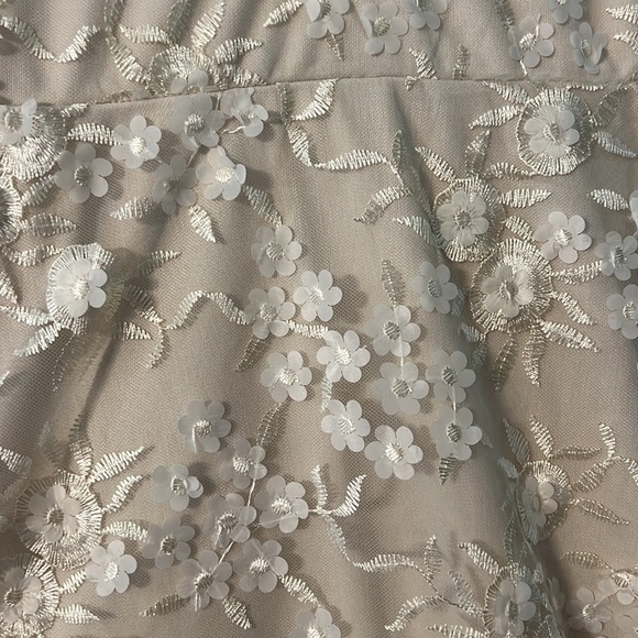 Lulu’s | Floral Midi Dress | Large | NWT | Rare Find ✨ - Picture 7 of 8